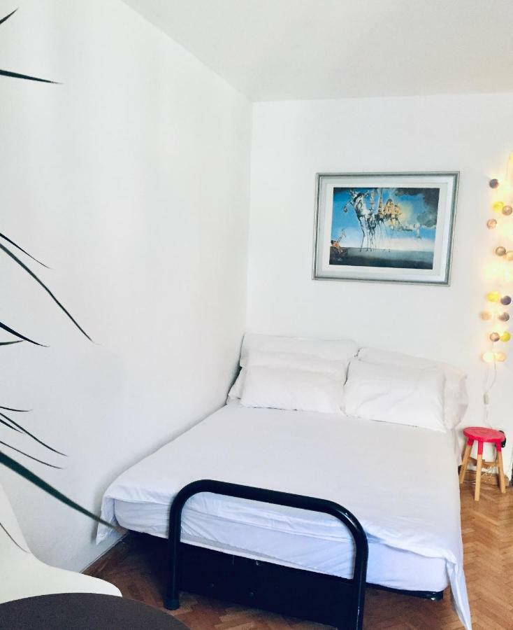 Apartment Flamingo Любляна Екстериор снимка