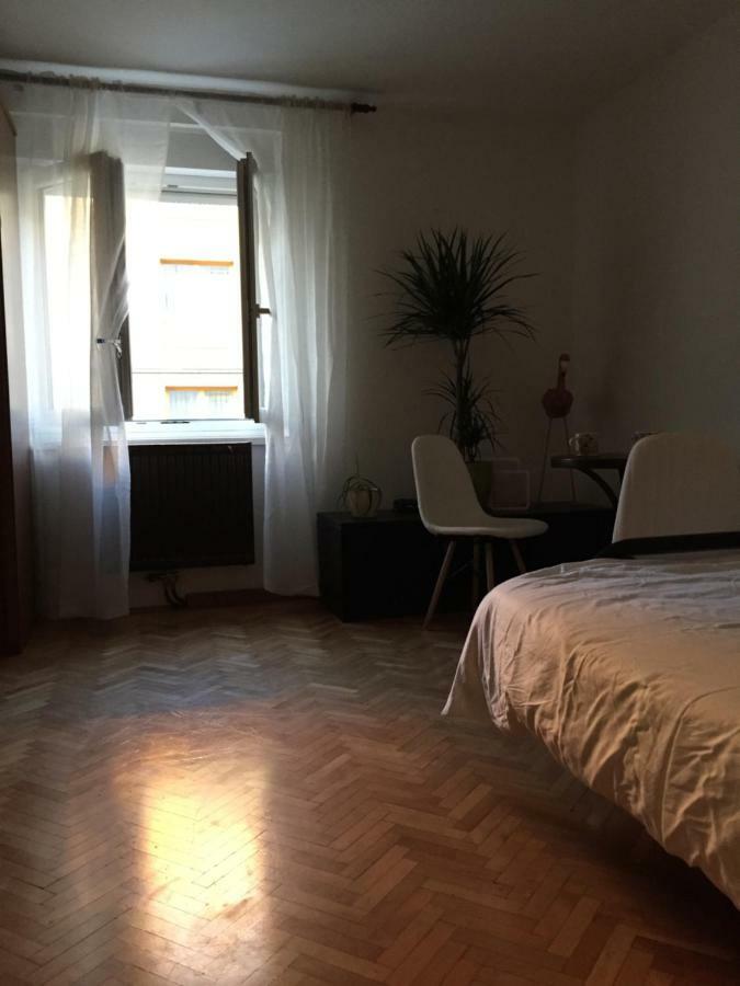 Apartment Flamingo Любляна Екстериор снимка